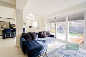 Photo 25- click for photo gallery